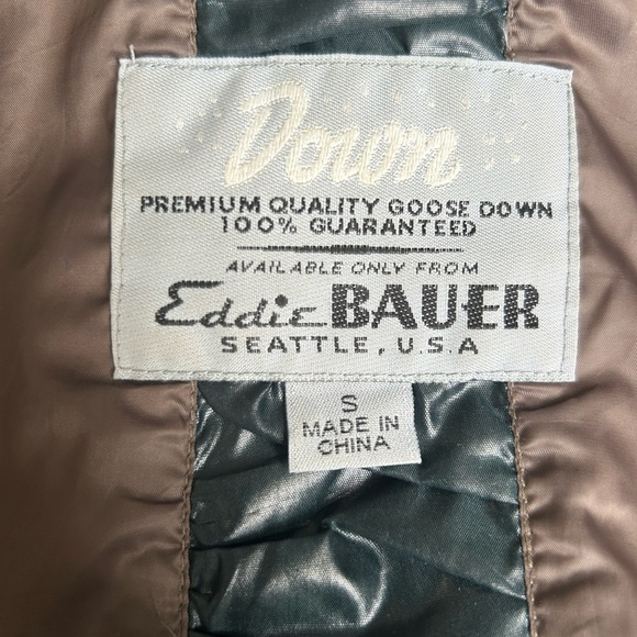 Eddie Bauer Premium Goose Down Filled Quilted Jacket size small - Picture 6 of 14